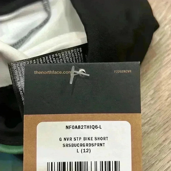 The North Face Girl’s Bike Shorts, Large (Size 12) - Picture 7 of 7